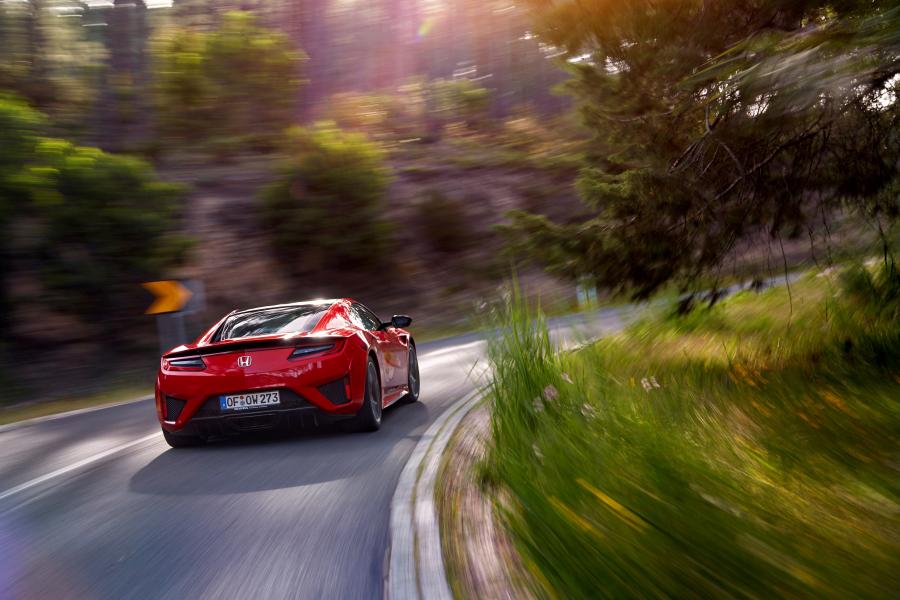  Honda NSX 2016 года  (фото 16 из 29)